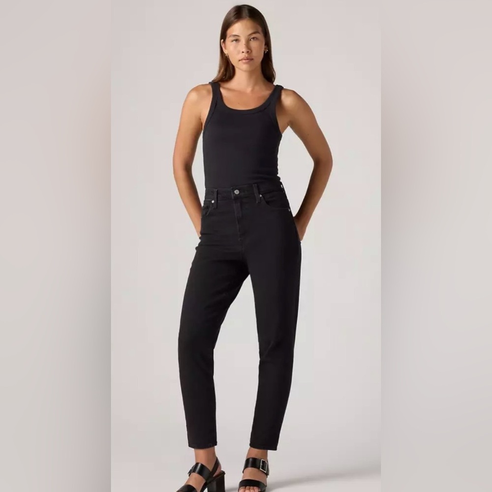Levi’s 80s High Waisted Mom Jeans